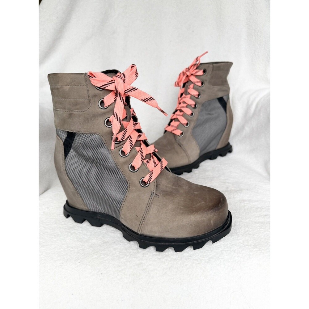 Sorel Joan of Arctic Wedge Boots Lexie III Lace Up Rain Bootie Quarry Grey 7.5